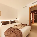 Bravissimo Vivaldi 4-5a, Monthly Apartment *