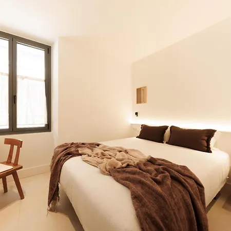 Bravissimo Vivaldi 4-5a, Monthly Girona